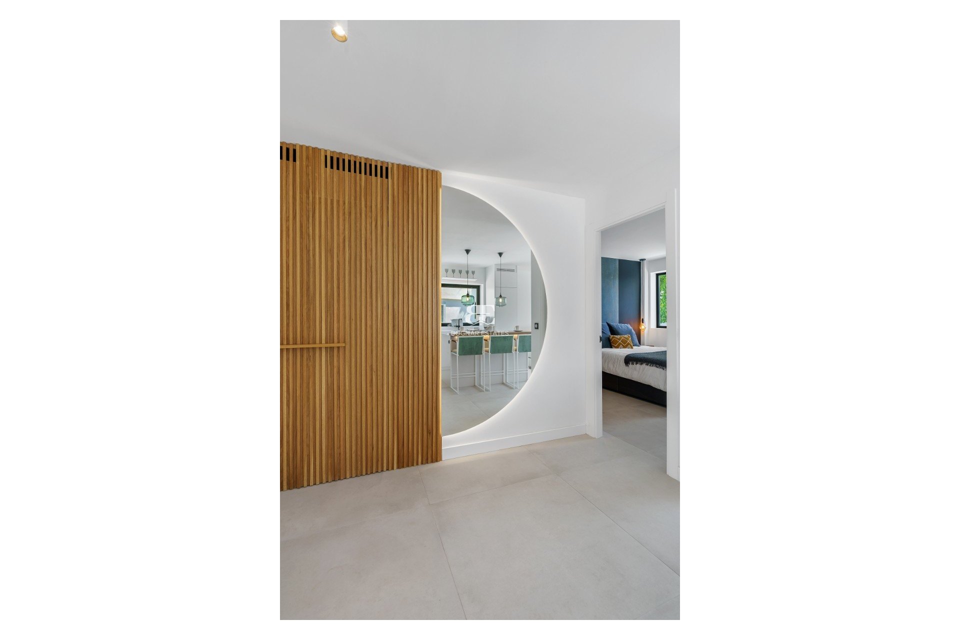 Resale - apartment -
Marbella - Nueva Andalucía