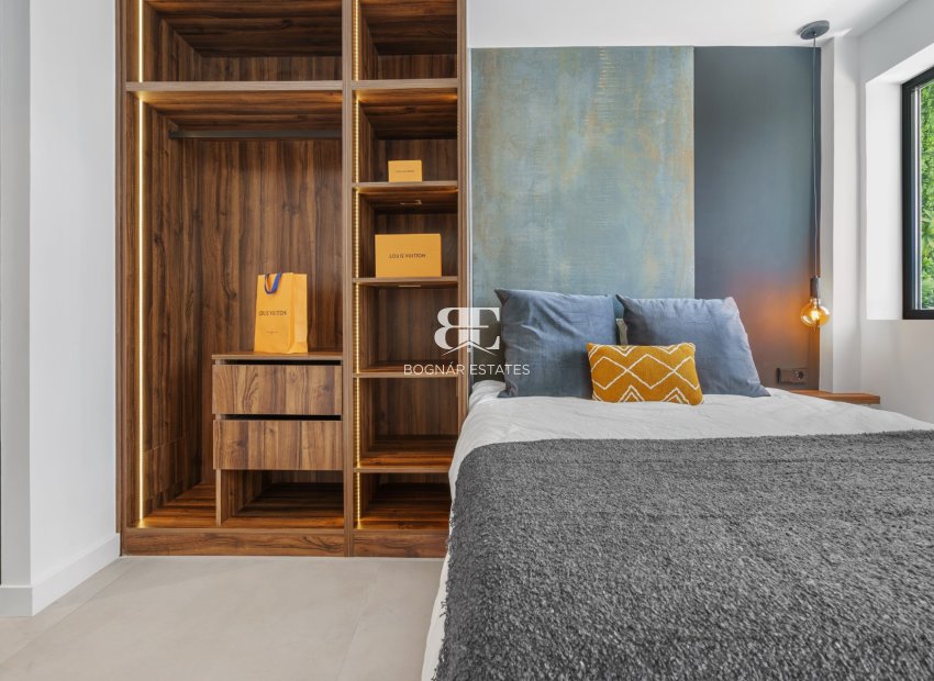 Resale - apartment -
Marbella - Nueva Andalucía