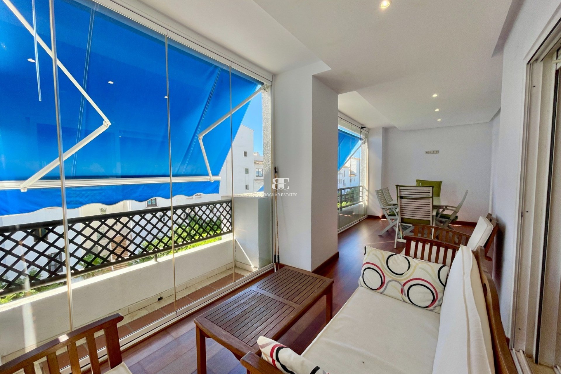 Resale - apartment -
Marbella - Puerto Banús