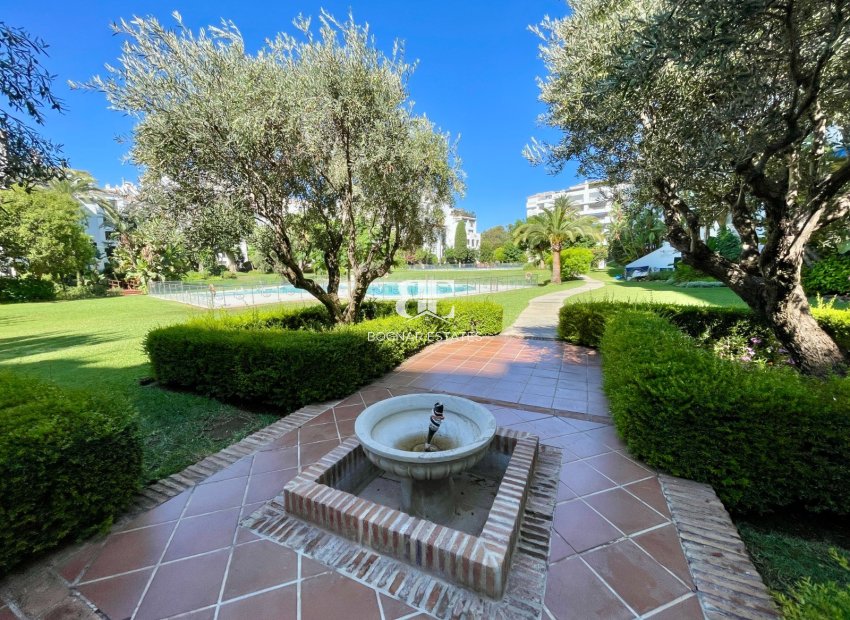 Resale - apartment -
Marbella - Puerto Banús