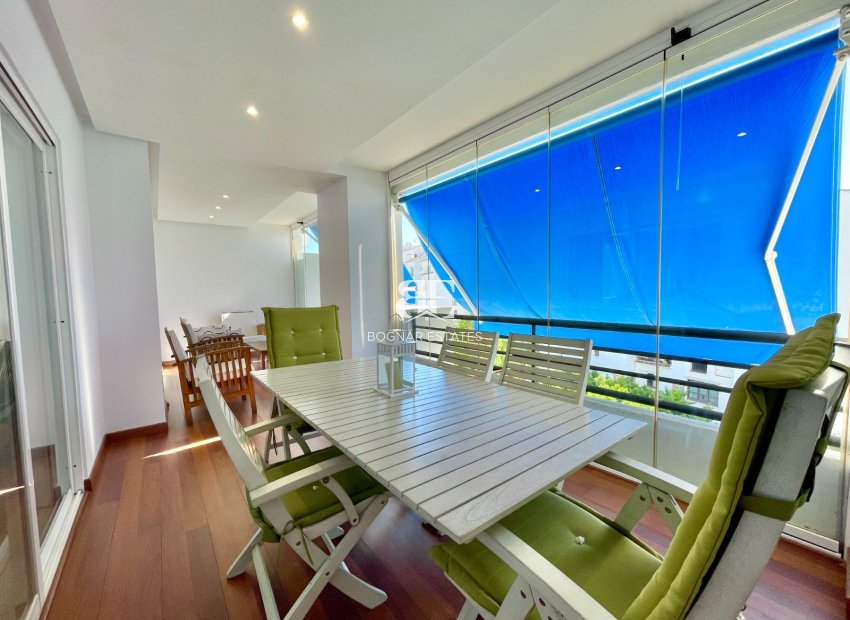 Resale - apartment -
Marbella - Puerto Banús