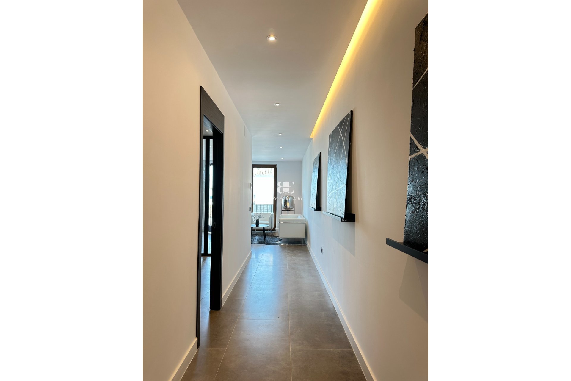 Resale - apartment -
Marbella - Puerto Banús