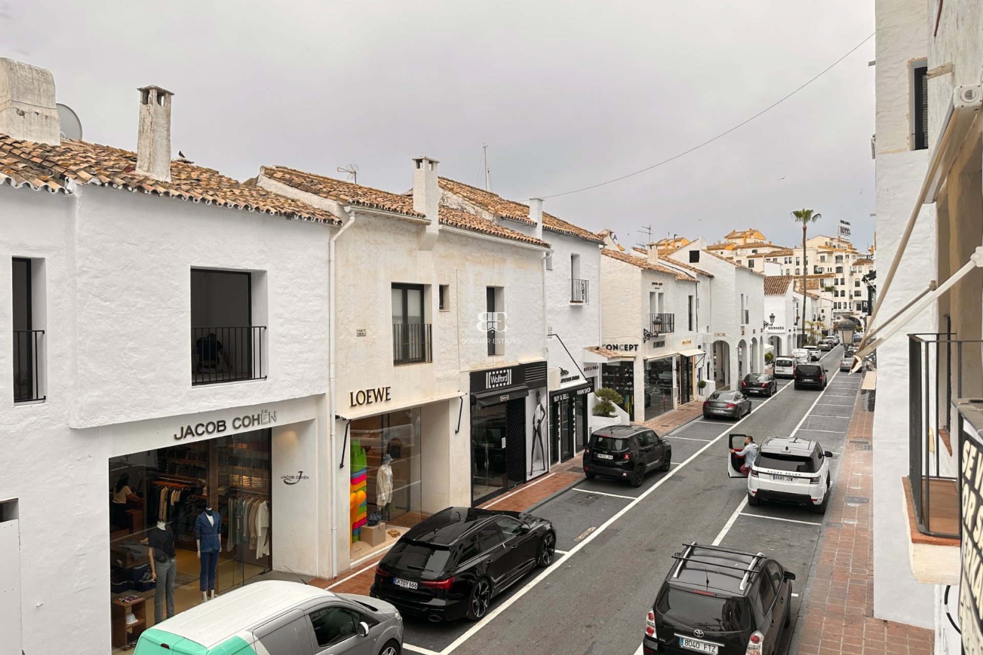 Resale - apartment -
Marbella - Puerto Banús