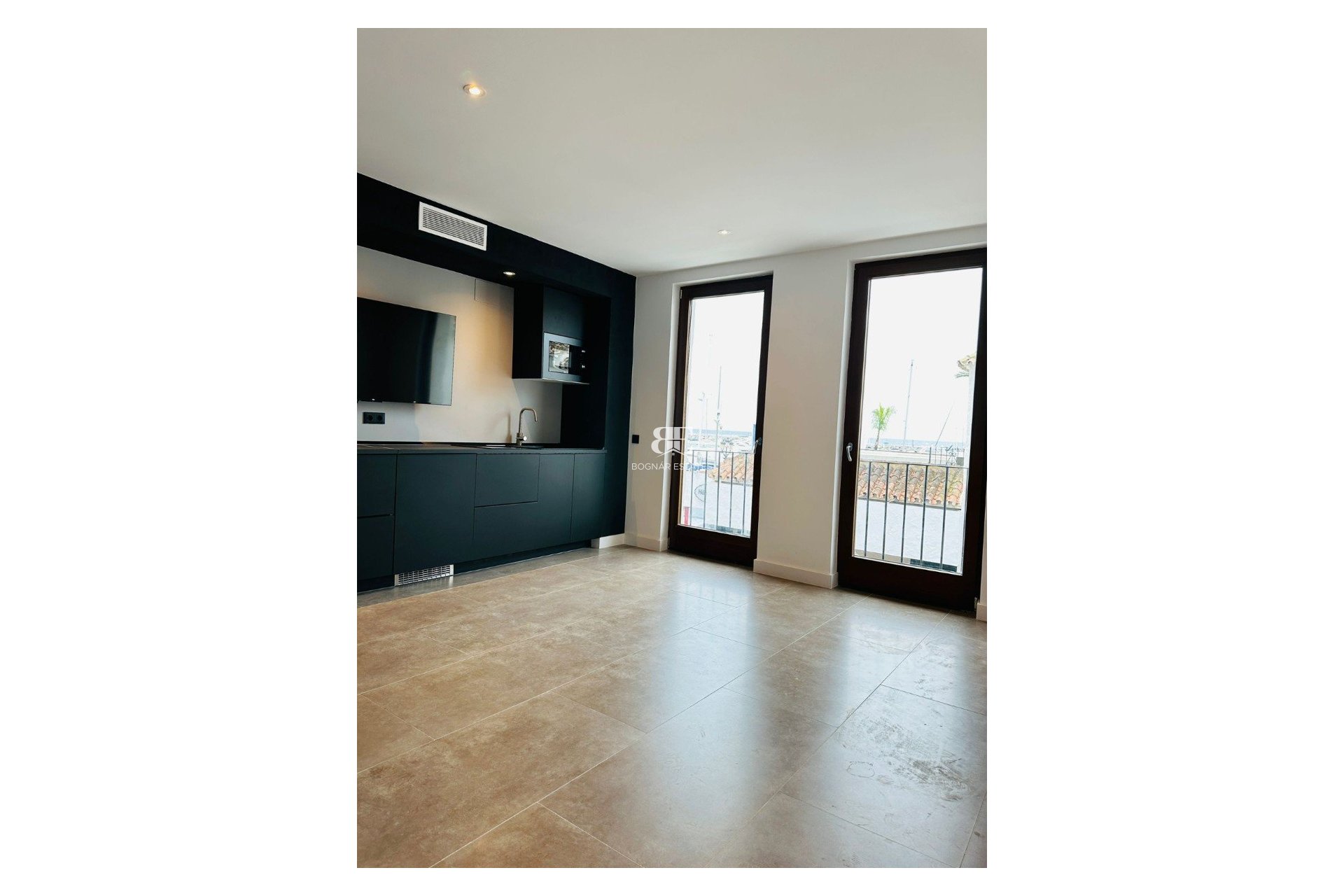 Resale - apartment -
Marbella - Puerto Banús