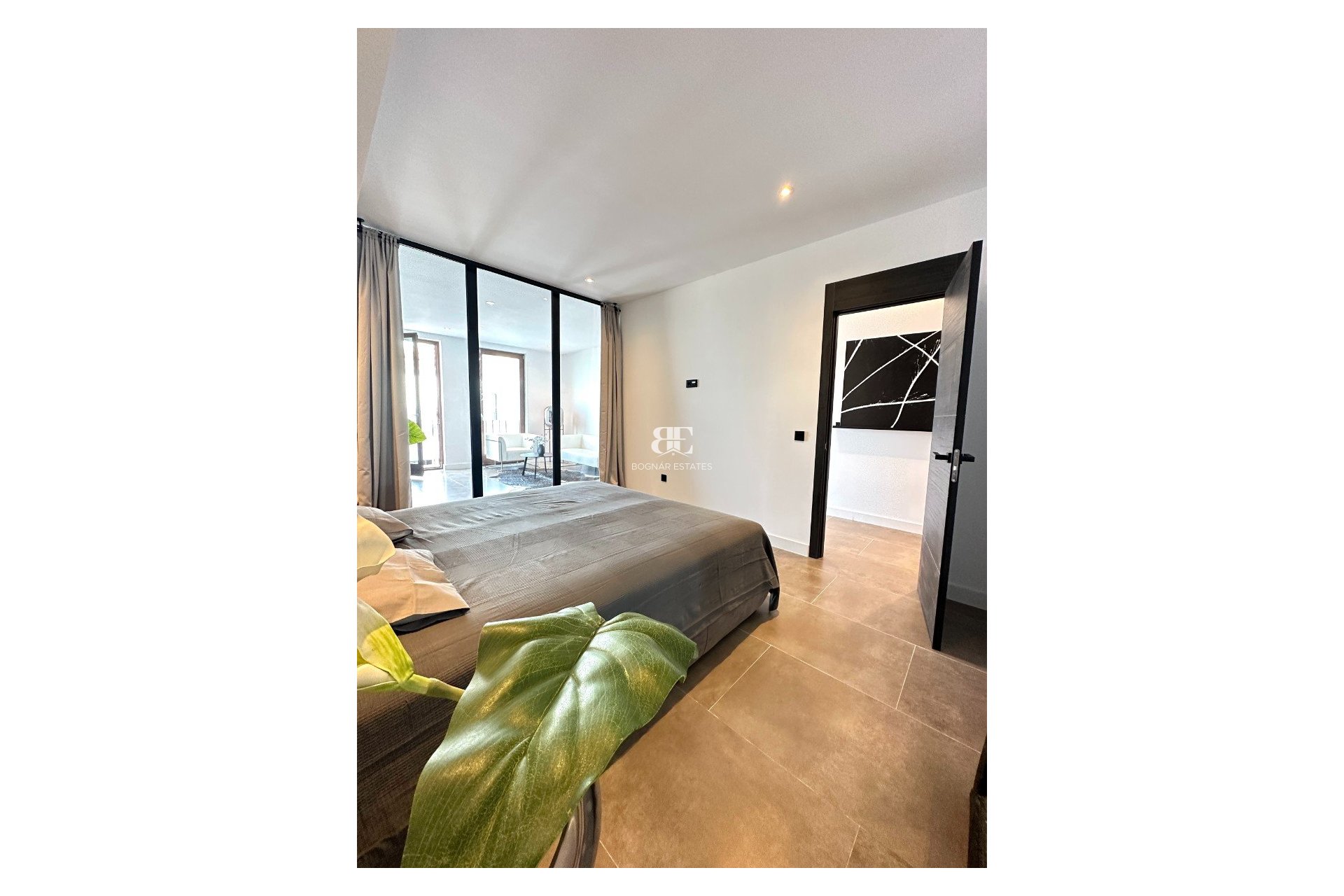 Resale - apartment -
Marbella - Puerto Banús