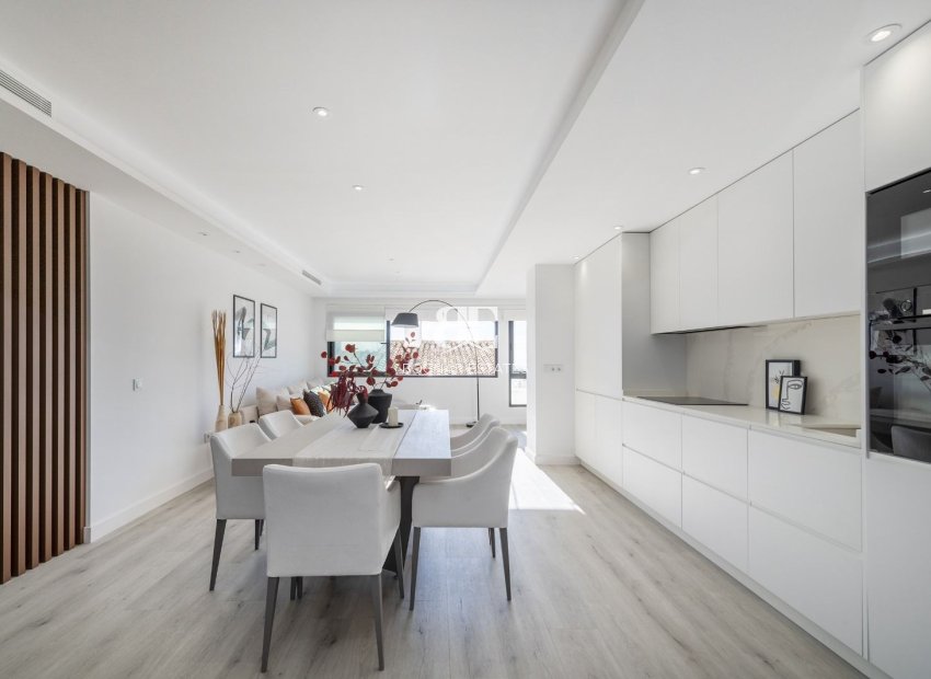 Resale - apartment -
Marbella - Puerto Banús