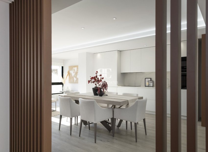Resale - apartment -
Marbella - Puerto Banús
