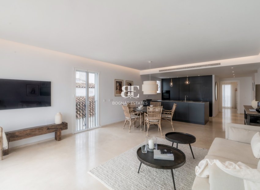 Resale - apartment -
Marbella - Puerto Banús