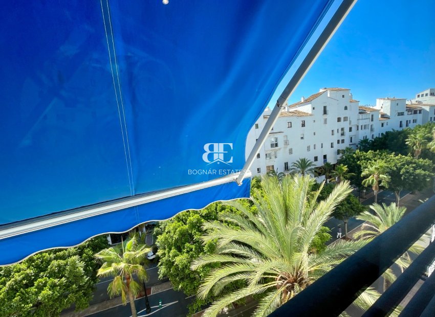 Resale - apartment -
Marbella - Puerto Banús