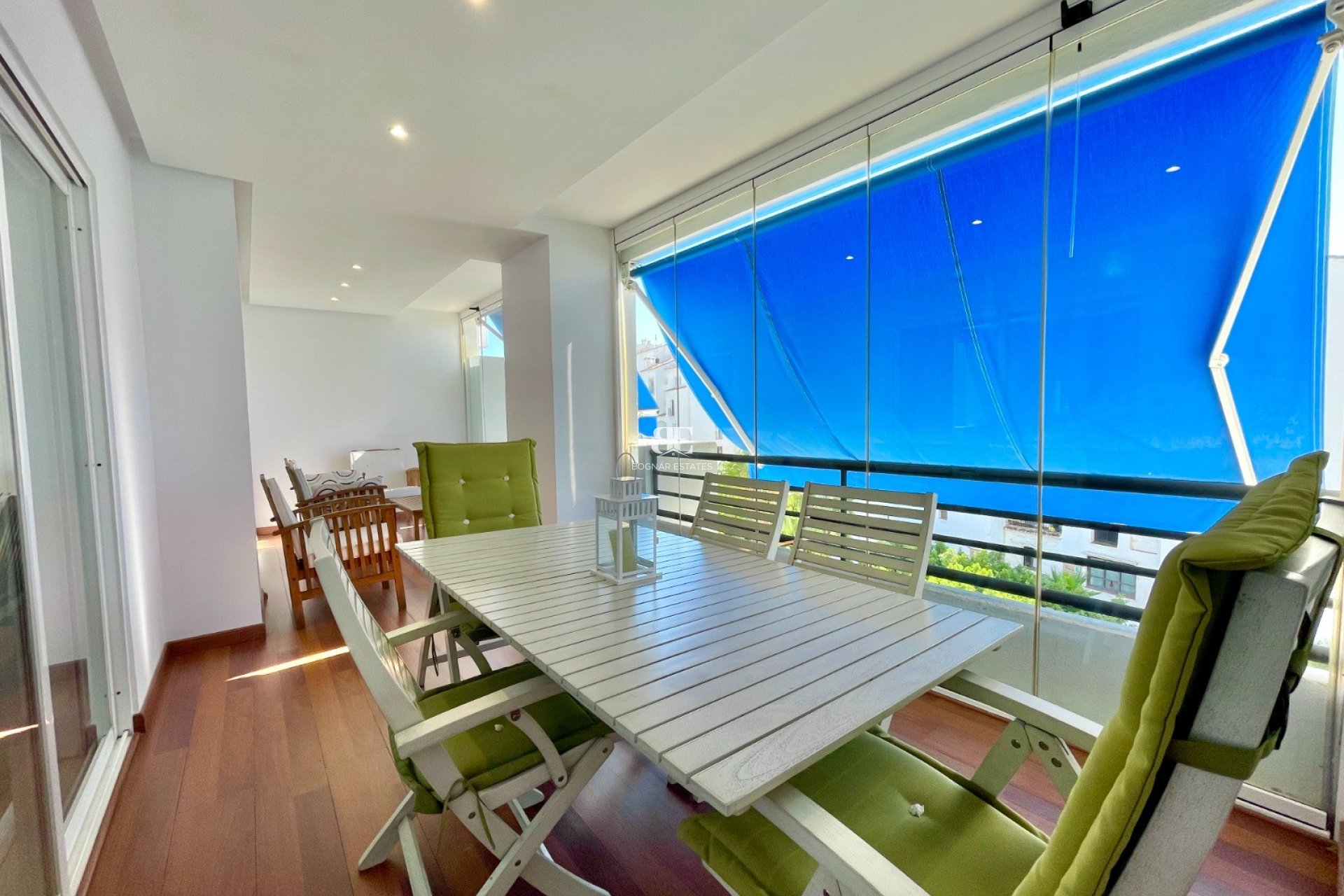 Resale - apartment -
Marbella - Puerto Banús