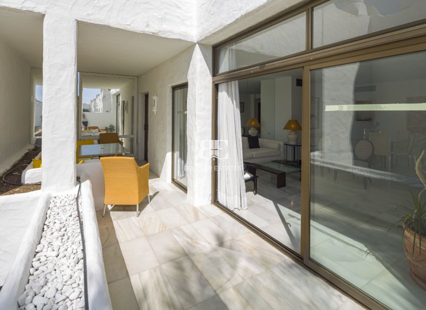Resale - apartment -
Marbella - Puerto Banús