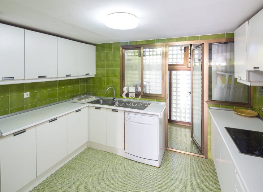 Resale - apartment -
Marbella - Puerto Banús