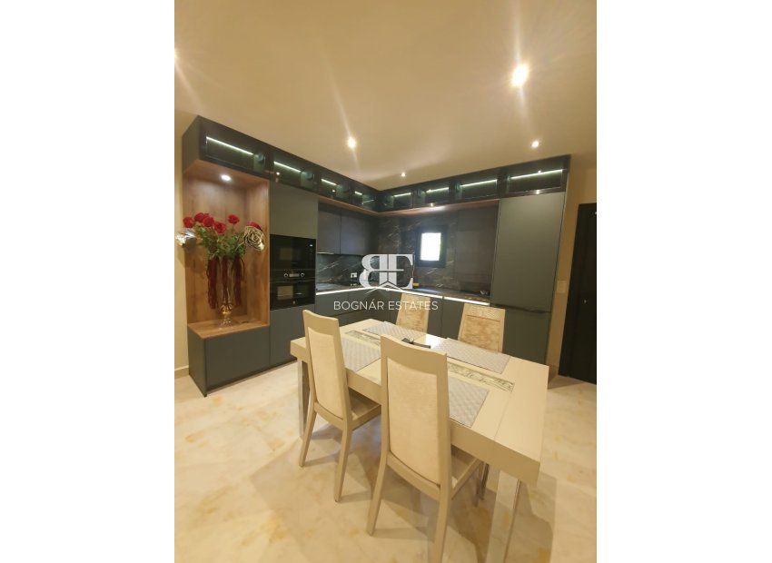 Resale - apartment -
Marbella - Puerto Banús