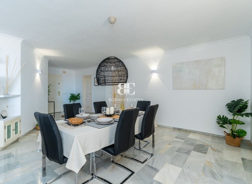 Resale - apartment -
Marbella - Puerto Banús
