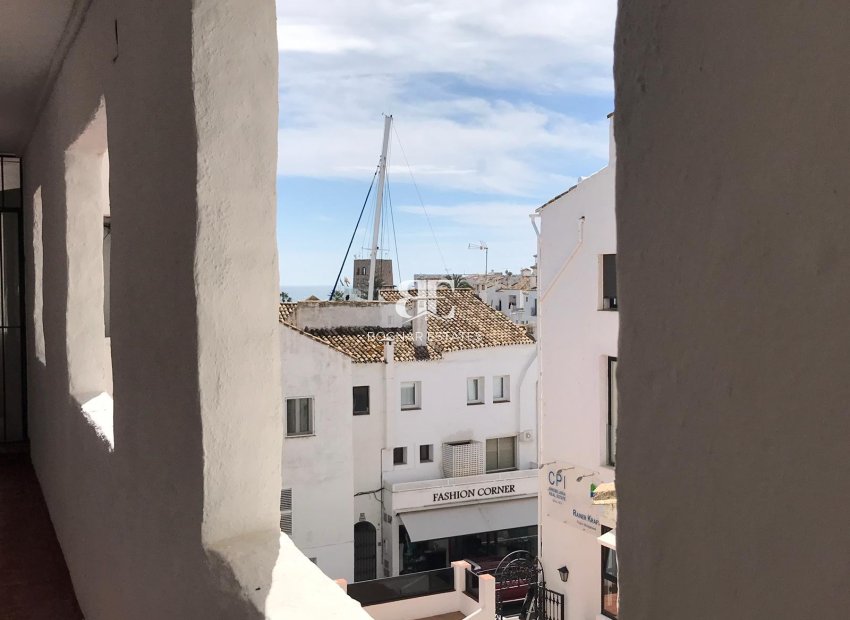 Resale - apartment -
Marbella - Puerto Banús