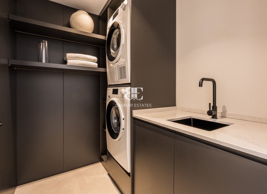 Resale - apartment -
Marbella
