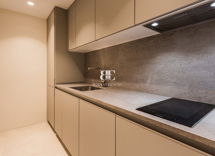 Resale - apartment -
Marbella