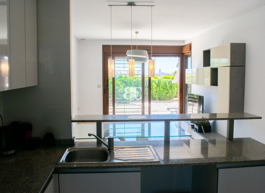 Resale - apartment -
Orihuela Costa - Cabo Roig