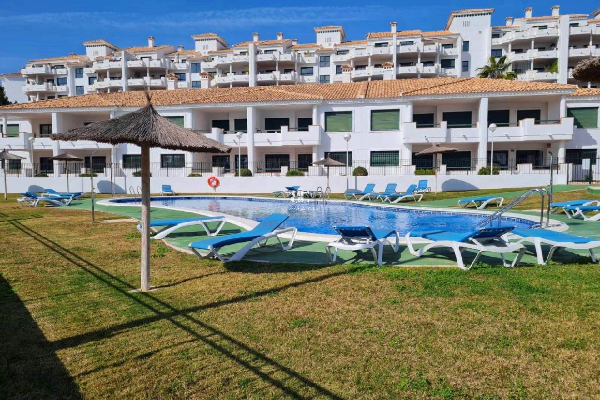 Resale - apartment -
Orihuela Costa - Campoamor Golf