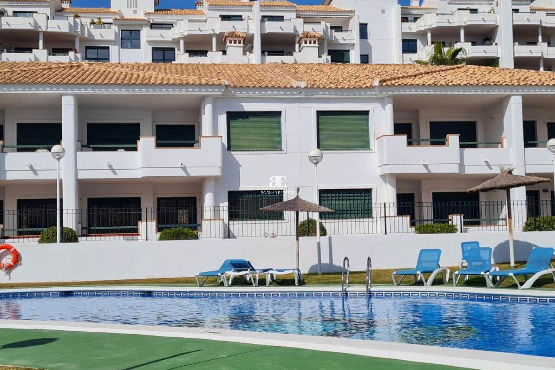 Resale - apartment -
Orihuela Costa - Campoamor Golf