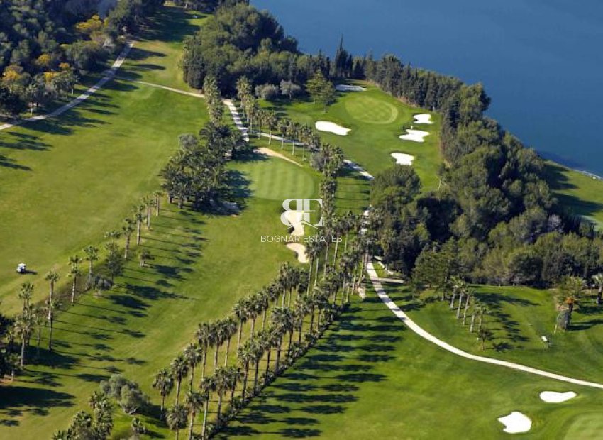 Resale - apartment -
Orihuela Costa - Campoamor Golf