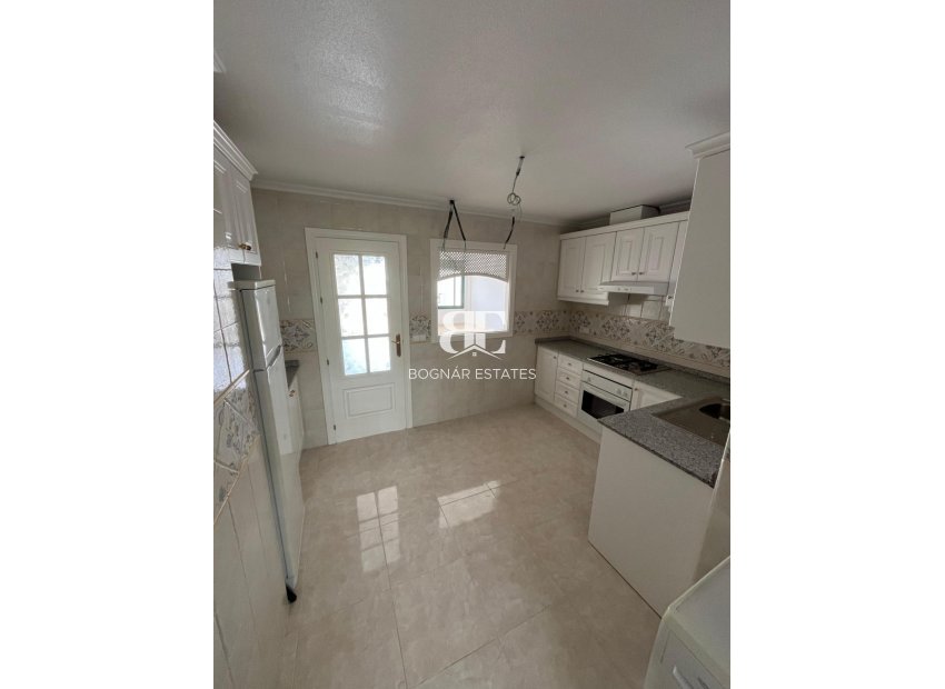 Resale - apartment -
Orihuela Costa - Campoamor