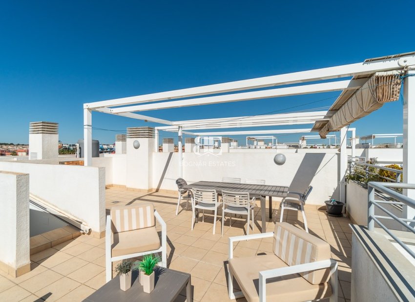 Resale - apartment -
Orihuela Costa - Dehesa de campoamor