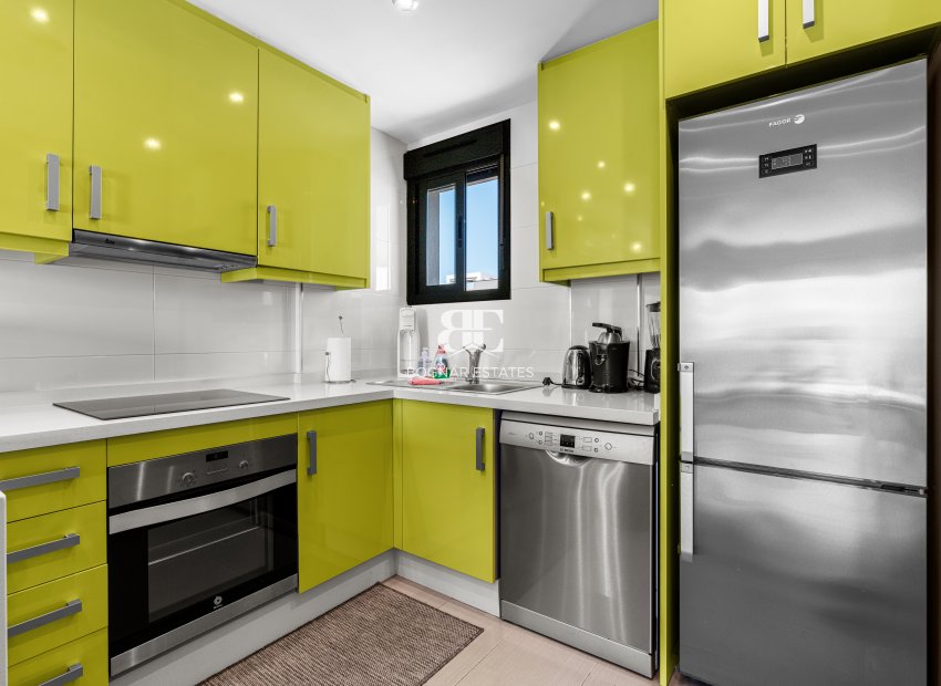 Resale - apartment -
Orihuela Costa - La Zenia