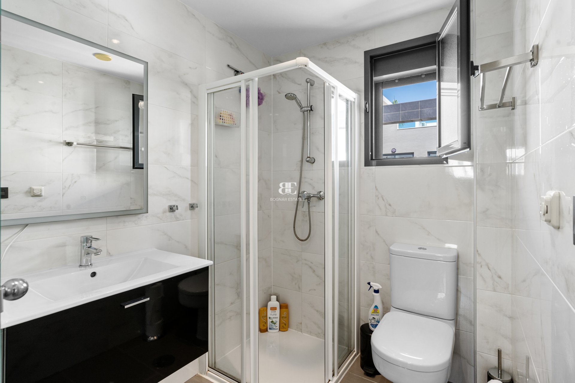 Resale - apartment -
Orihuela Costa - La Zenia