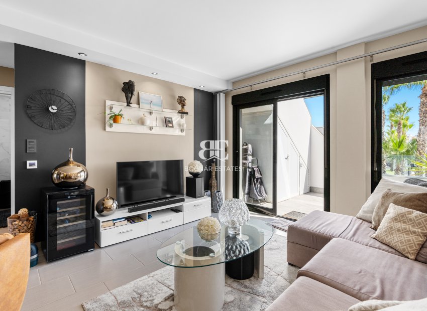 Resale - apartment -
Orihuela Costa - La Zenia