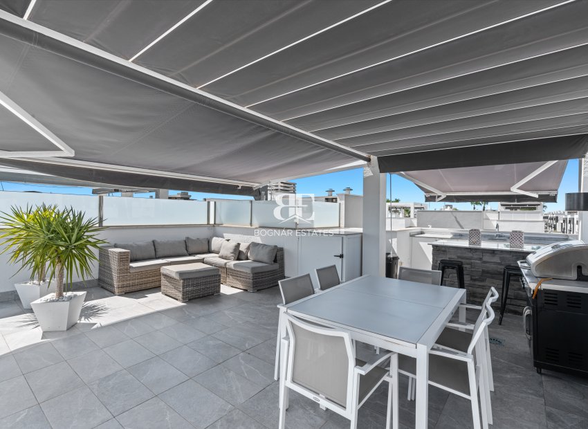 Resale - apartment -
Orihuela Costa - La Zenia