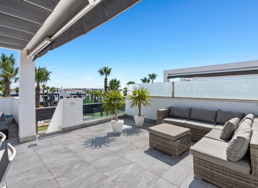 Resale - apartment -
Orihuela Costa - La Zenia