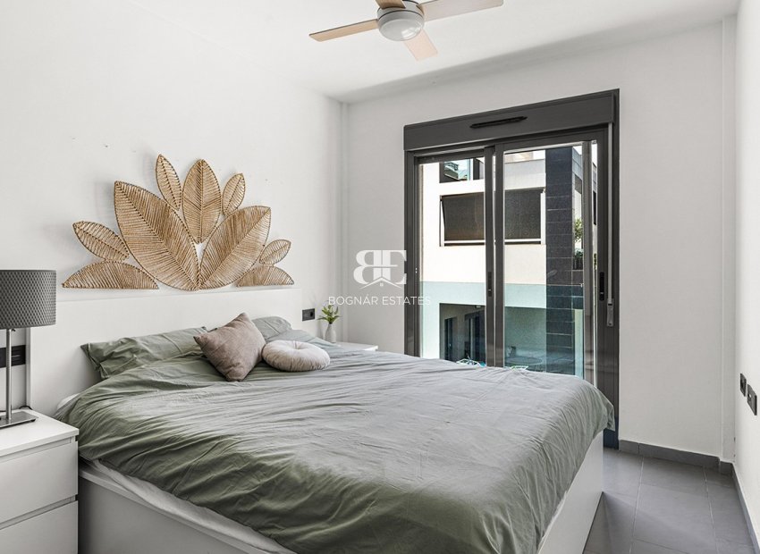 Resale - apartment -
Orihuela Costa - La Zenia