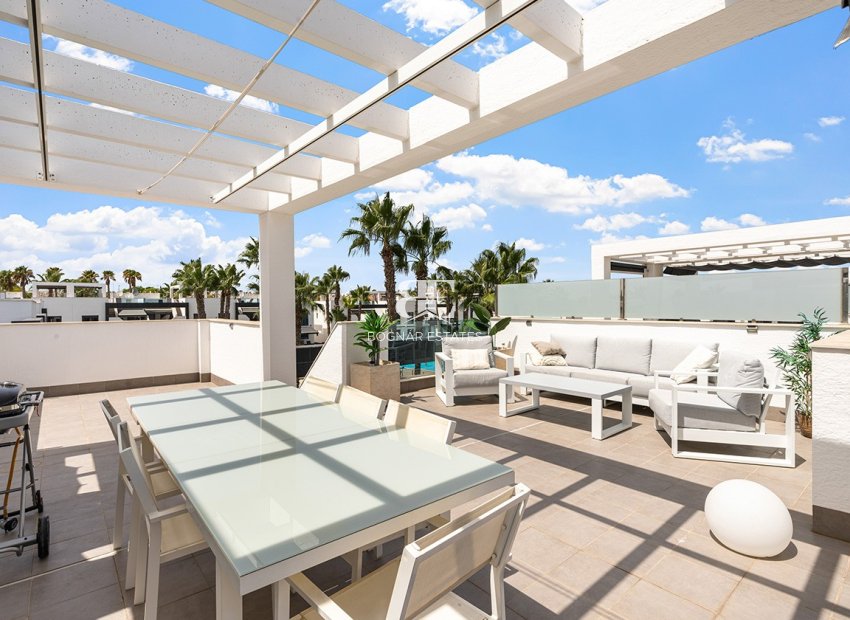 Resale - apartment -
Orihuela Costa - La Zenia