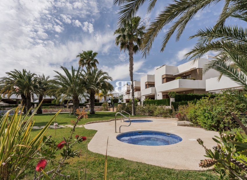 Resale - apartment -
Orihuela Costa - La Zenia