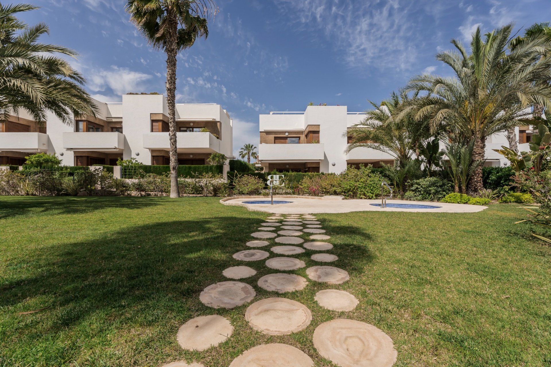 Resale - apartment -
Orihuela Costa - La Zenia