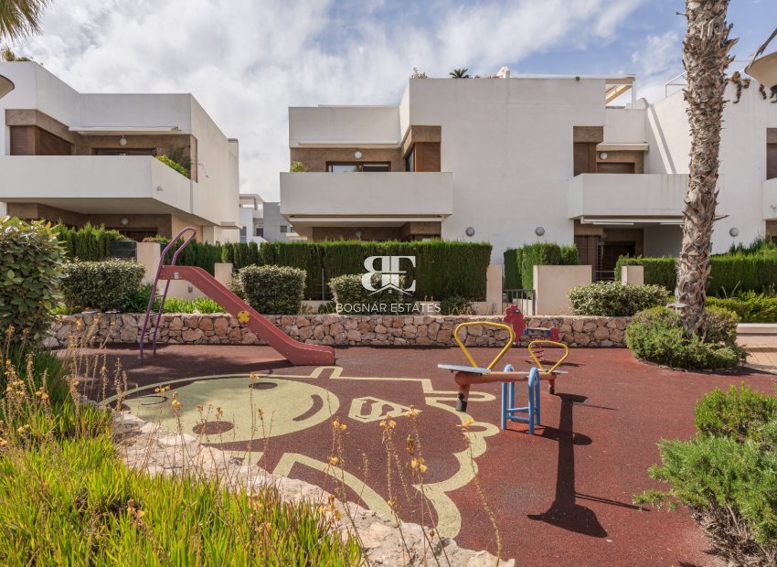 Resale - apartment -
Orihuela Costa - La Zenia