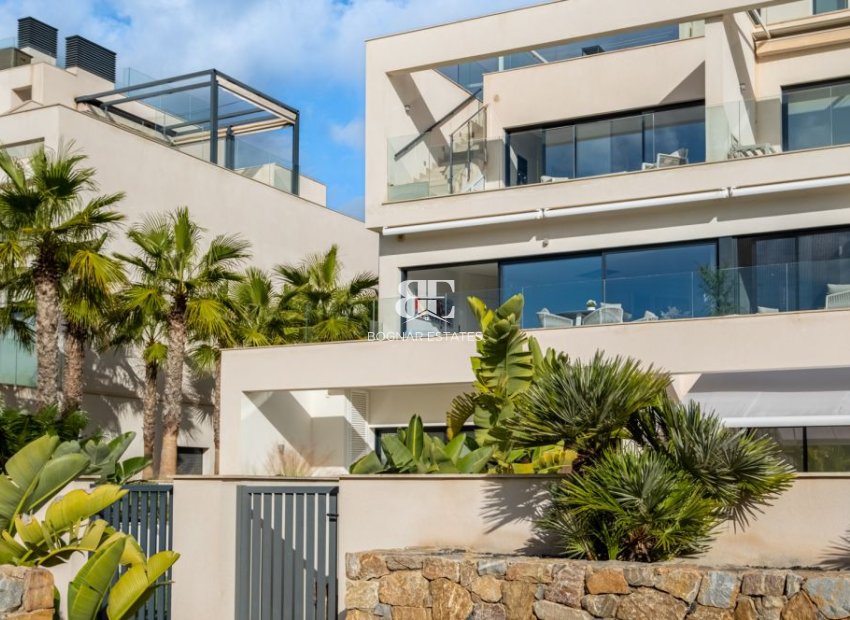 Resale - apartment -
Orihuela Costa - Las Colinas golf