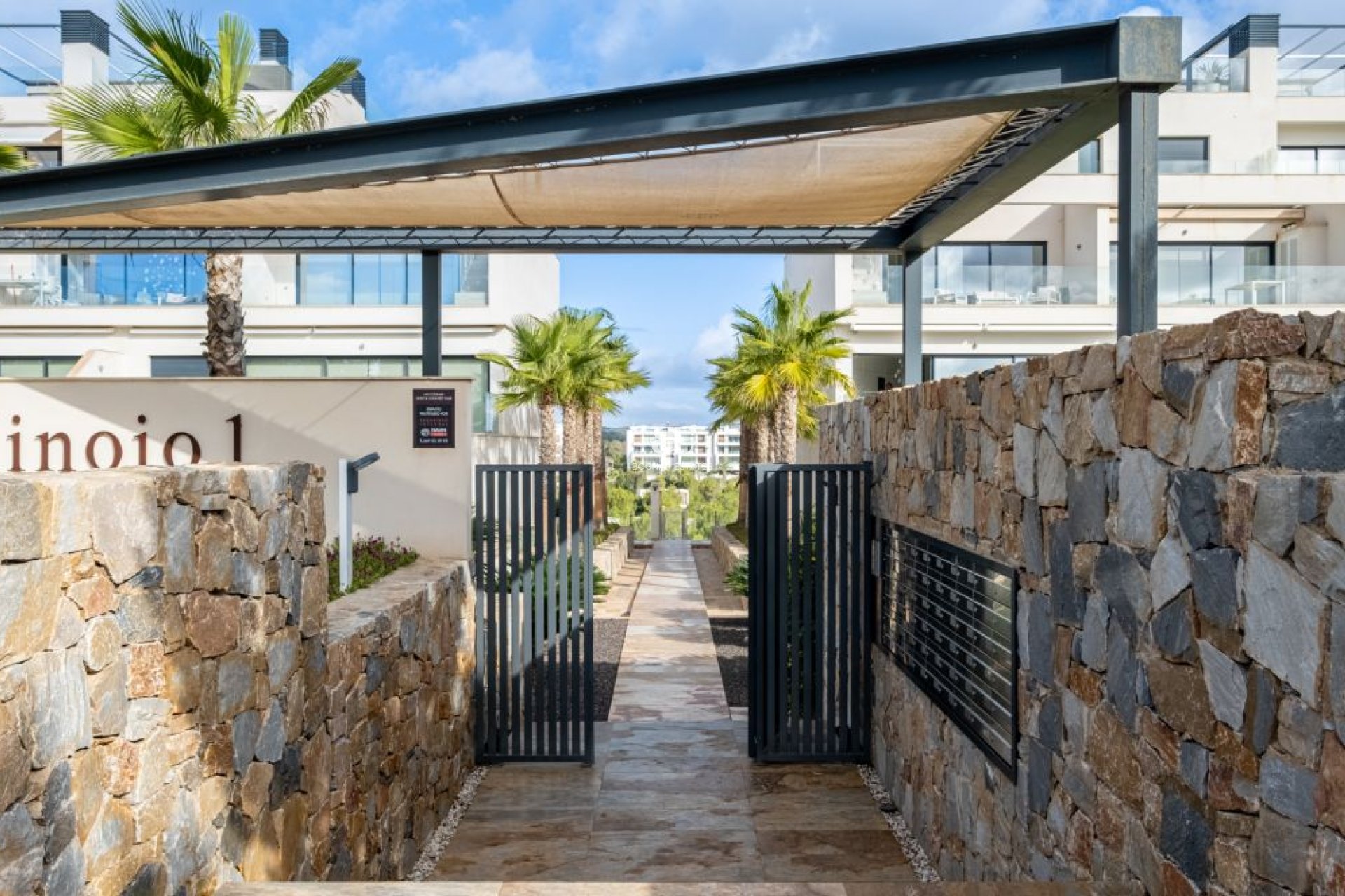 Resale - apartment -
Orihuela Costa - Las Colinas golf