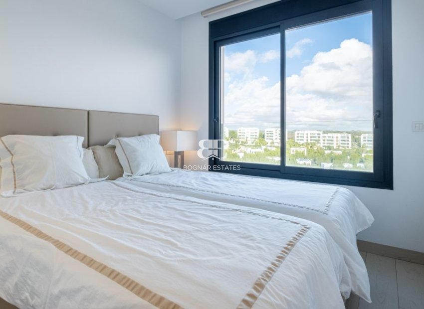 Resale - apartment -
Orihuela Costa - Las Colinas golf