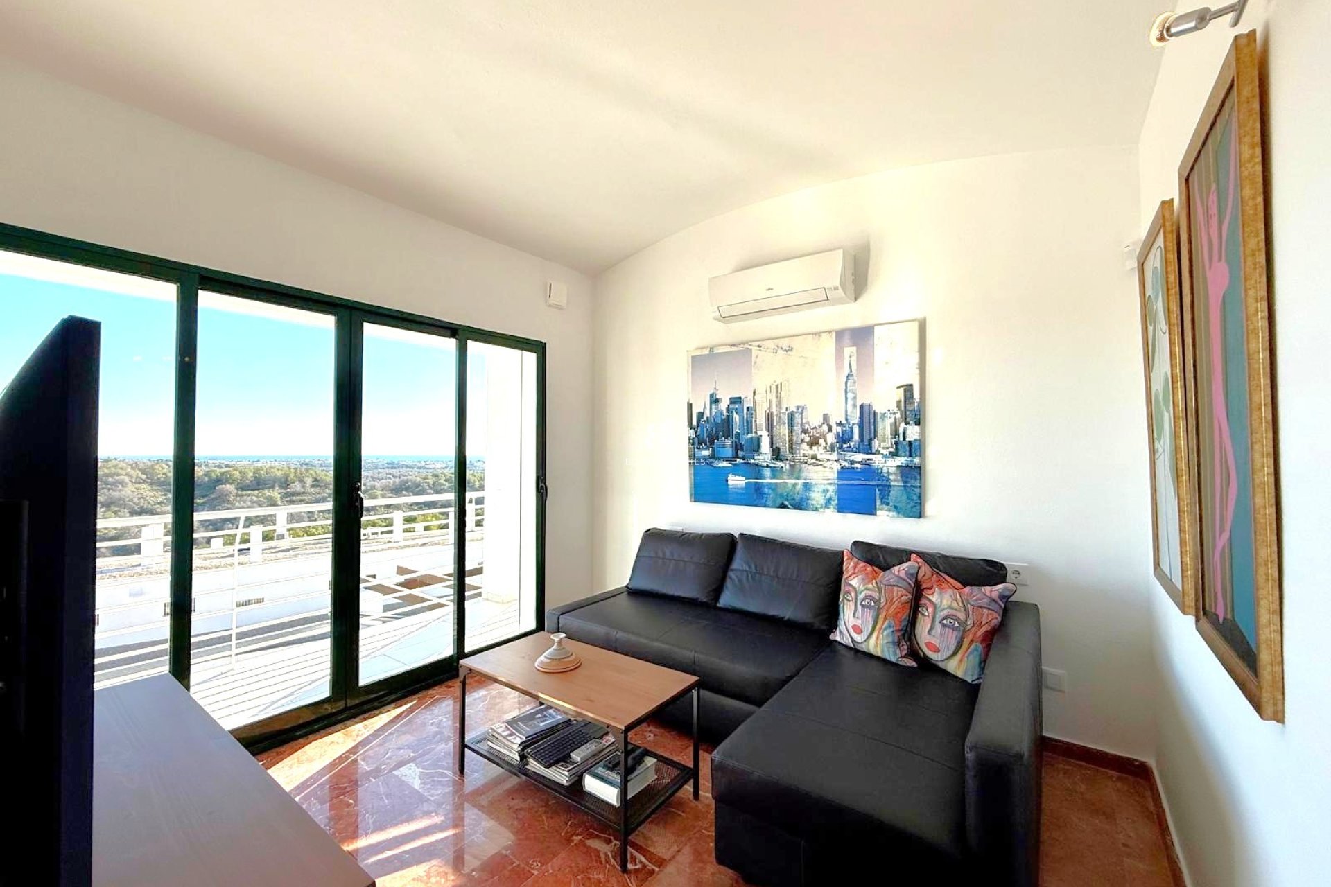 Resale - apartment -
Orihuela Costa - Las Ramblas