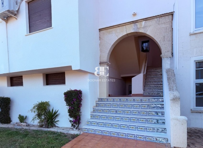 Resale - apartment -
Orihuela Costa - Las Ramblas