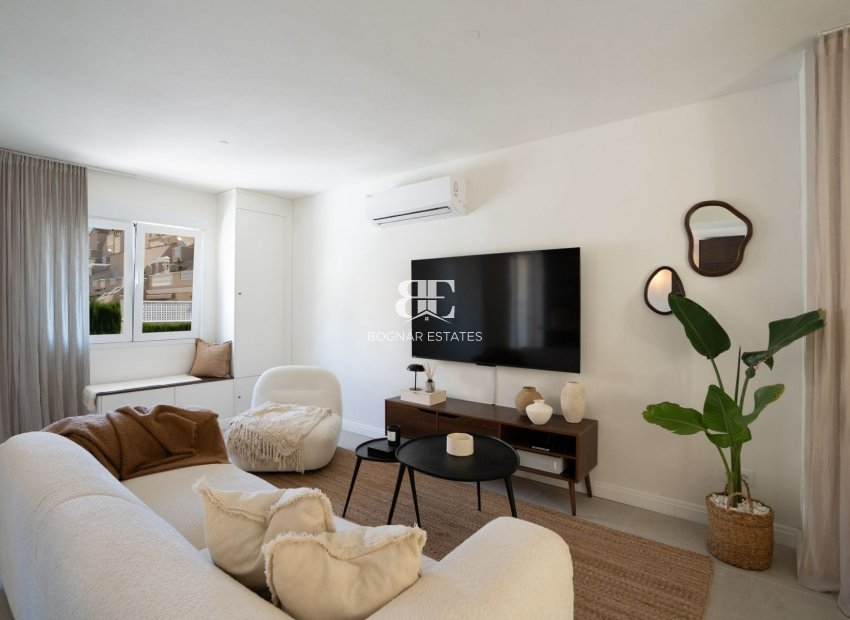 Resale - apartment -
Orihuela Costa - Los Altos