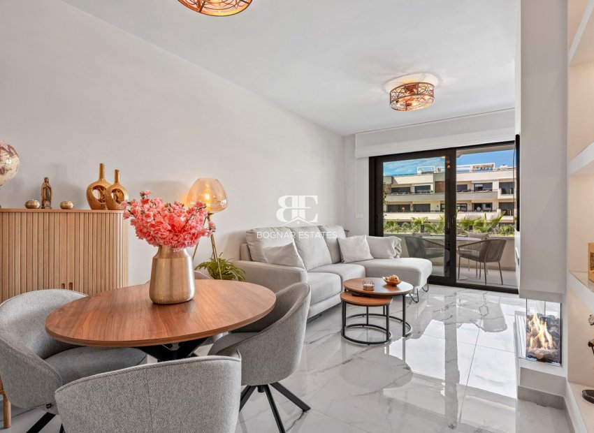 Resale - apartment -
Orihuela Costa - Los Altos