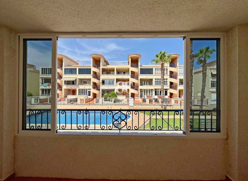 Resale - apartment -
Orihuela Costa - Los Altos