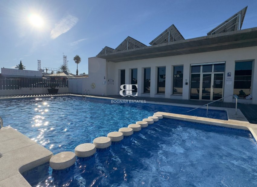 Resale - apartment -
Orihuela Costa - Los Dolses