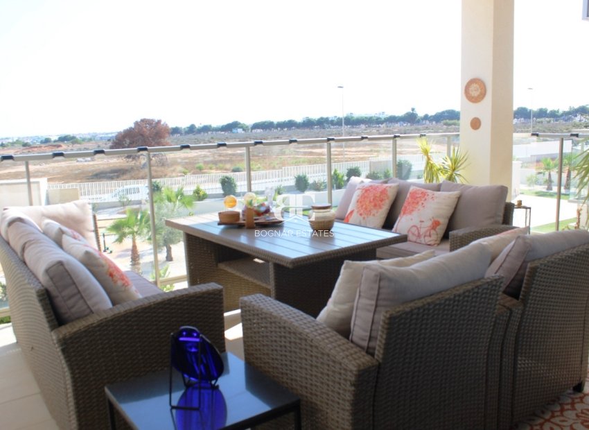 Resale - apartment -
Orihuela Costa - Los Dolses