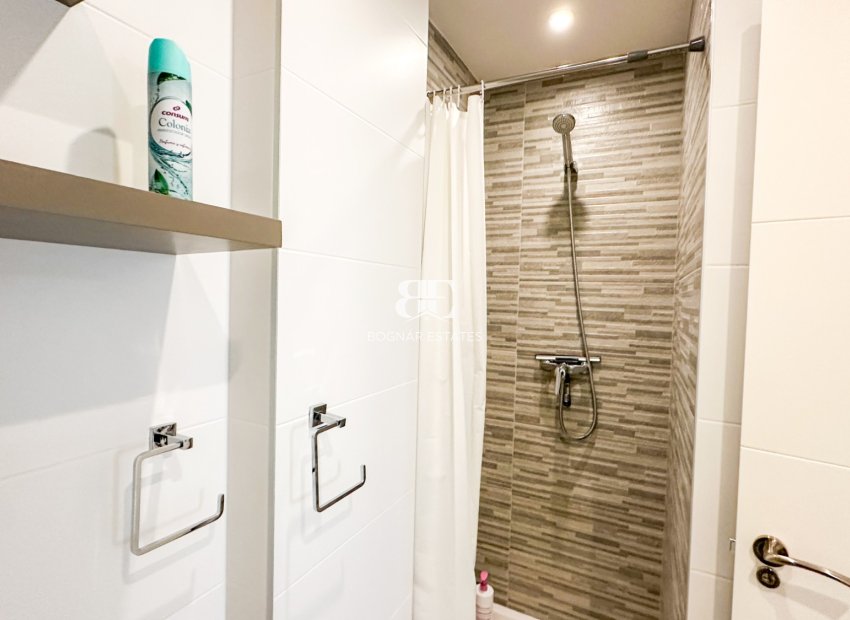 Resale - apartment -
Orihuela Costa - Los Dolses