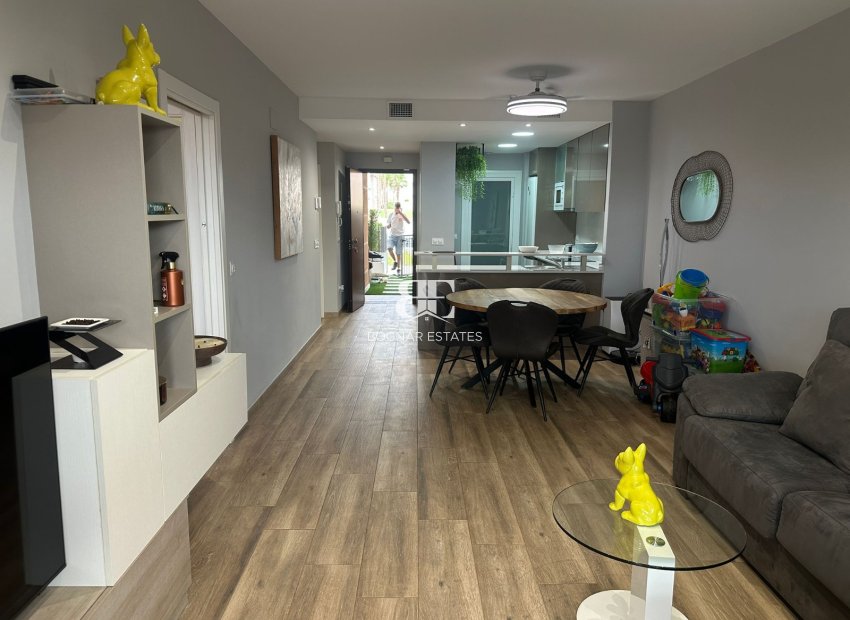 Resale - apartment -
Orihuela Costa - Los Dolses