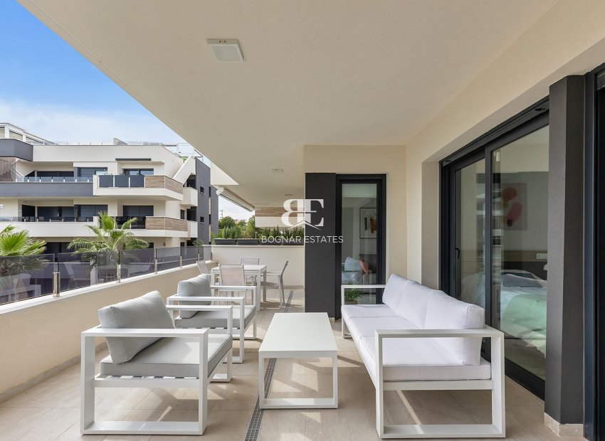 Resale - apartment -
Orihuela Costa - Orihuela